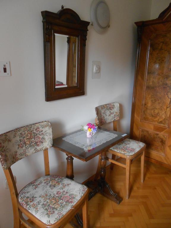Guesthouse Kuca Na Sterne ลอฟราน ห้อง รูปภาพ
