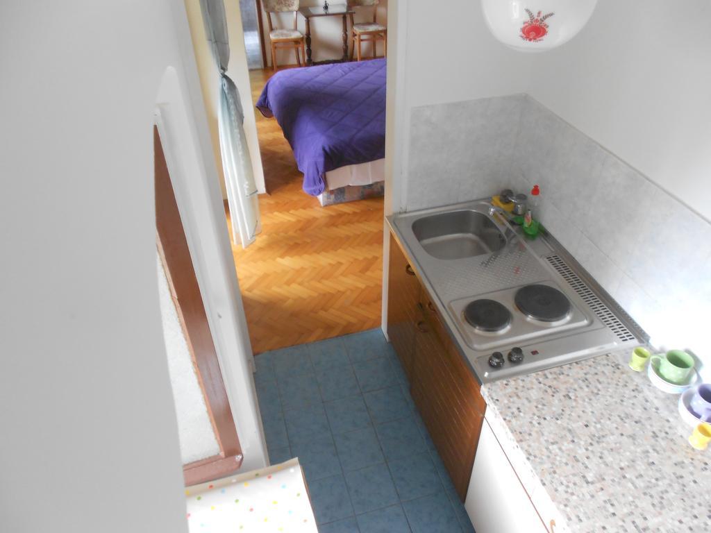 Guesthouse Kuca Na Sterne ลอฟราน ห้อง รูปภาพ