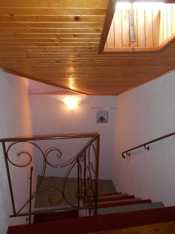 Guesthouse Kuca Na Sterne ลอฟราน ห้อง รูปภาพ