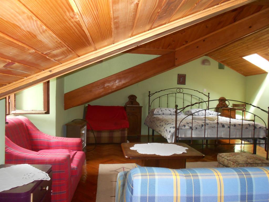 Guesthouse Kuca Na Sterne ลอฟราน ห้อง รูปภาพ