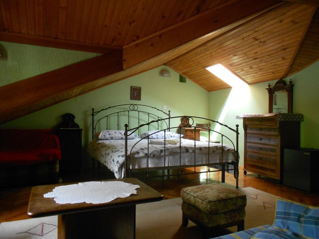 Guesthouse Kuca Na Sterne ลอฟราน ห้อง รูปภาพ
